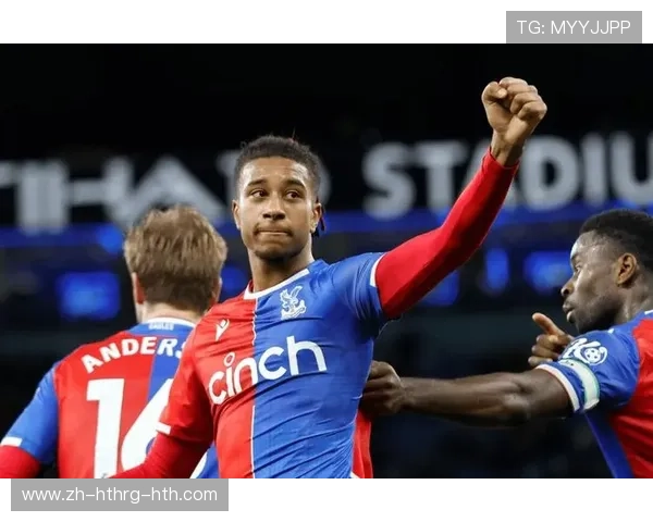 曼城赛场趣闻进球后助教图雷失控栽进球场福登淡定表情被捕捉